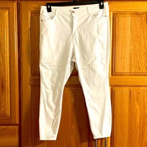 White Rue+ ankle pants, size 18